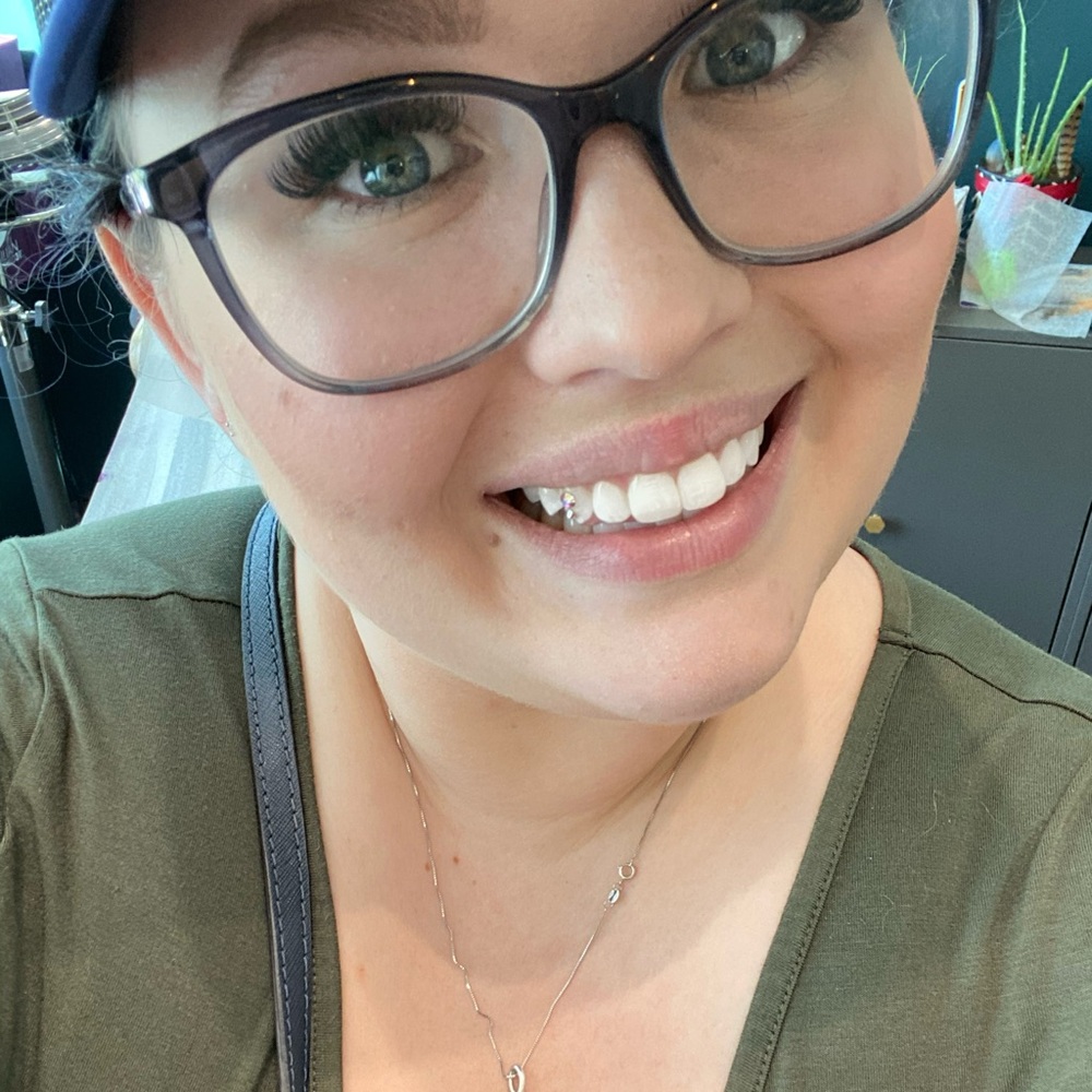Meet your Posher, Jennifer